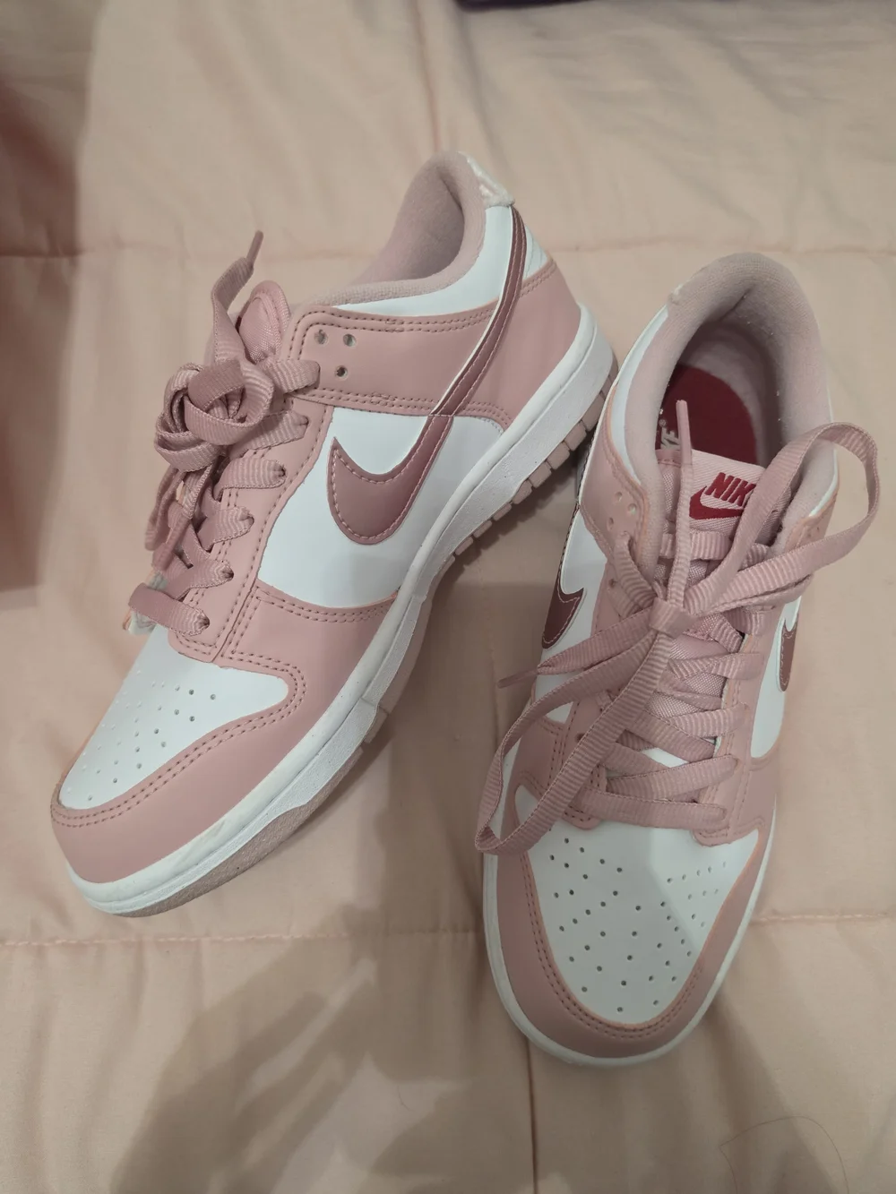 Nike classic low